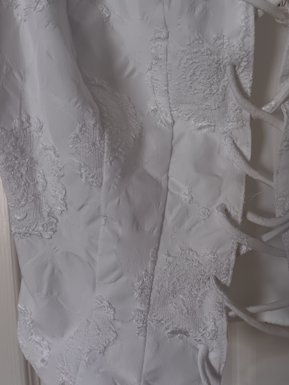White Lace-Up Corset Crop Top - Picture 7 of 7